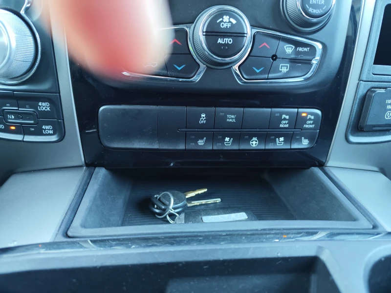 Dodge RAM 1500, снимка 12 - Автомобили и джипове - 53141975