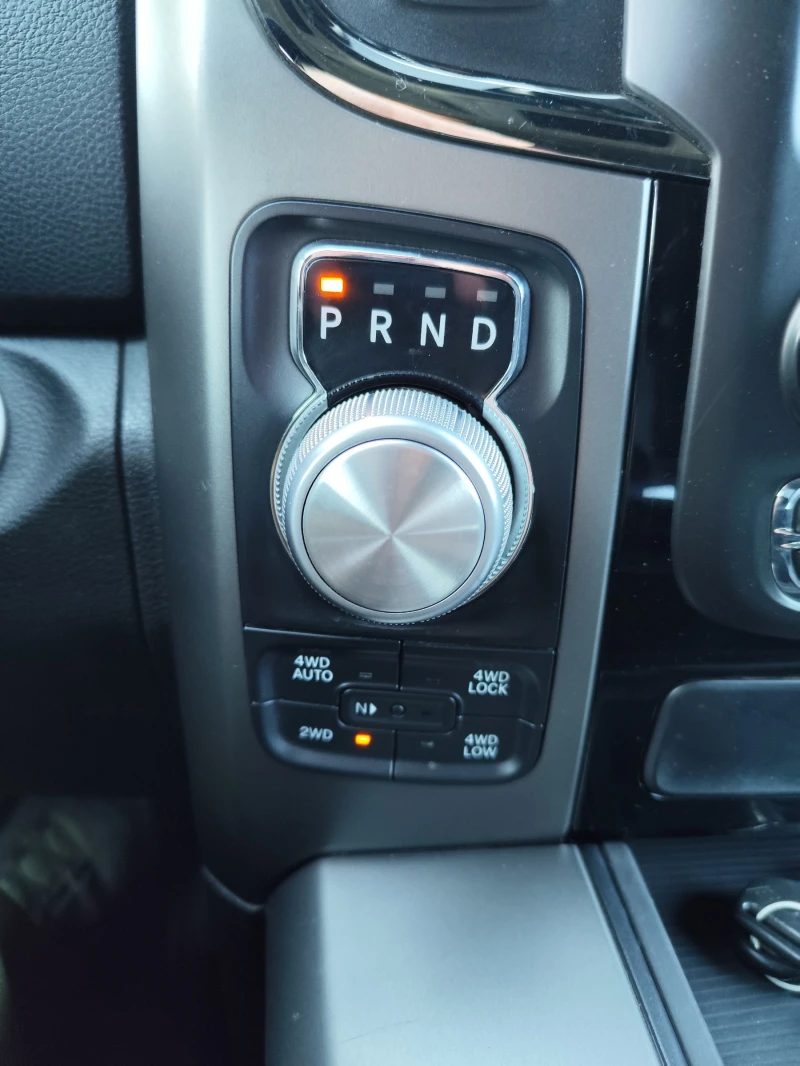 Dodge RAM 1500, снимка 11 - Автомобили и джипове - 53141975