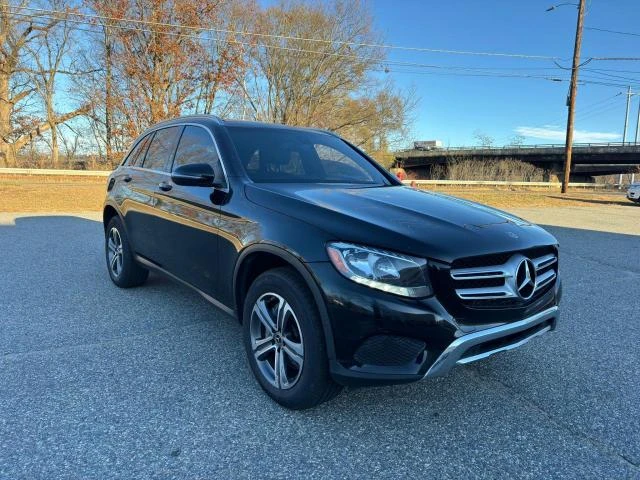 Mercedes-Benz GLC 300 пано* памет* подгрев* камера* нави* , снимка 1 - Автомобили и джипове - 48509961