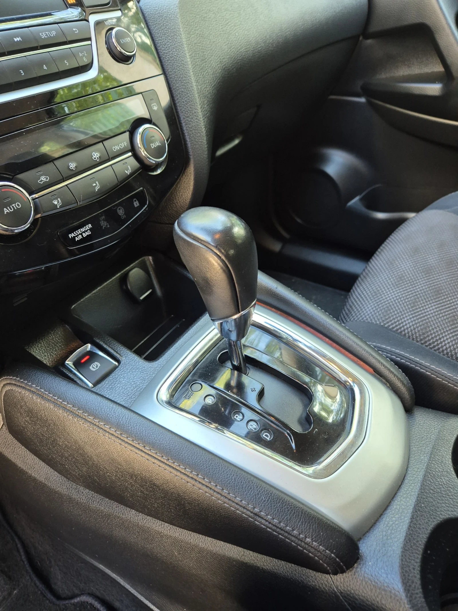 Nissan Qashqai 1.6 131Автомат Дистроник - изображение 8