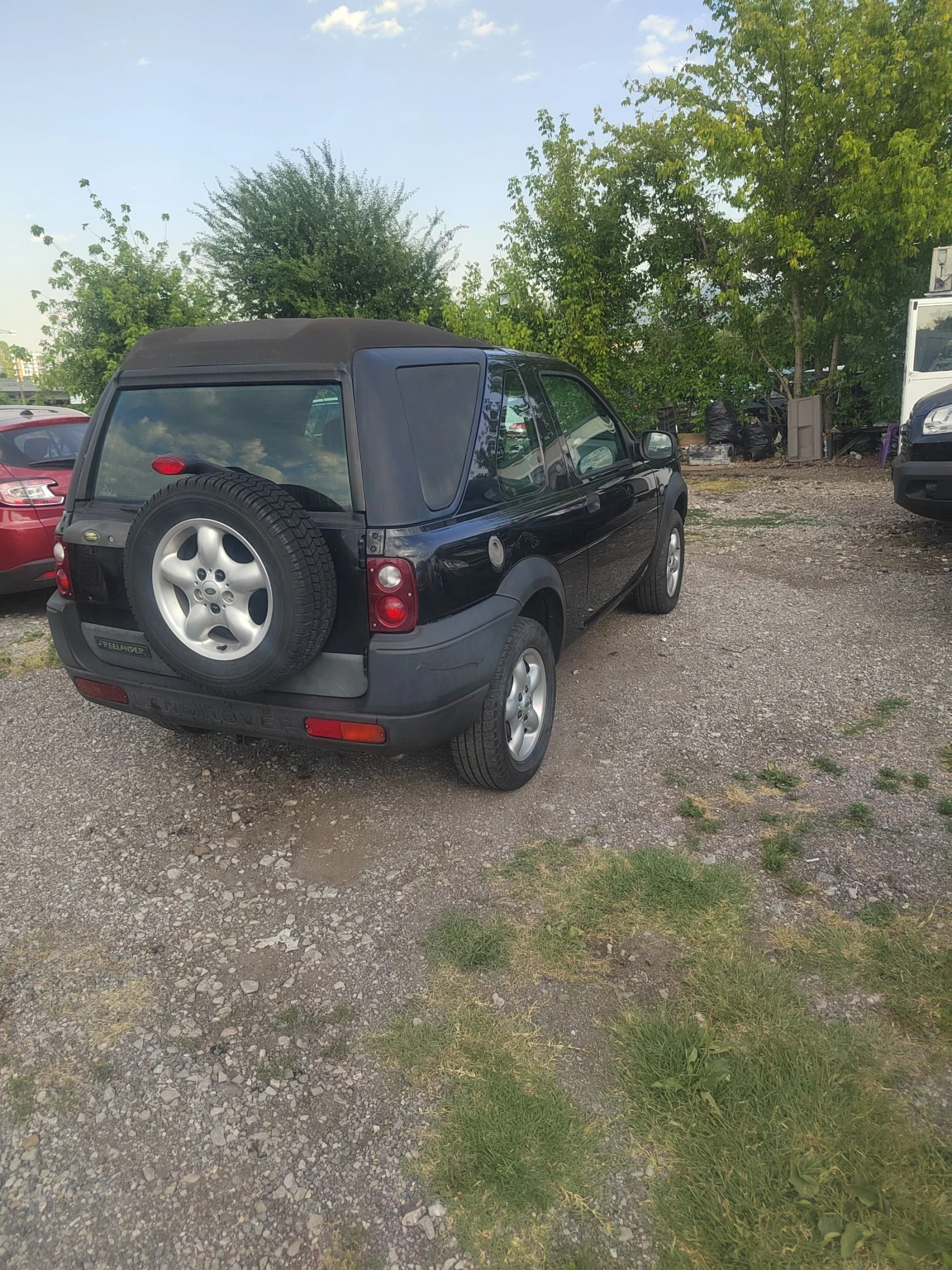 Land Rover Freelander 2.0 TD4 - изображение 9