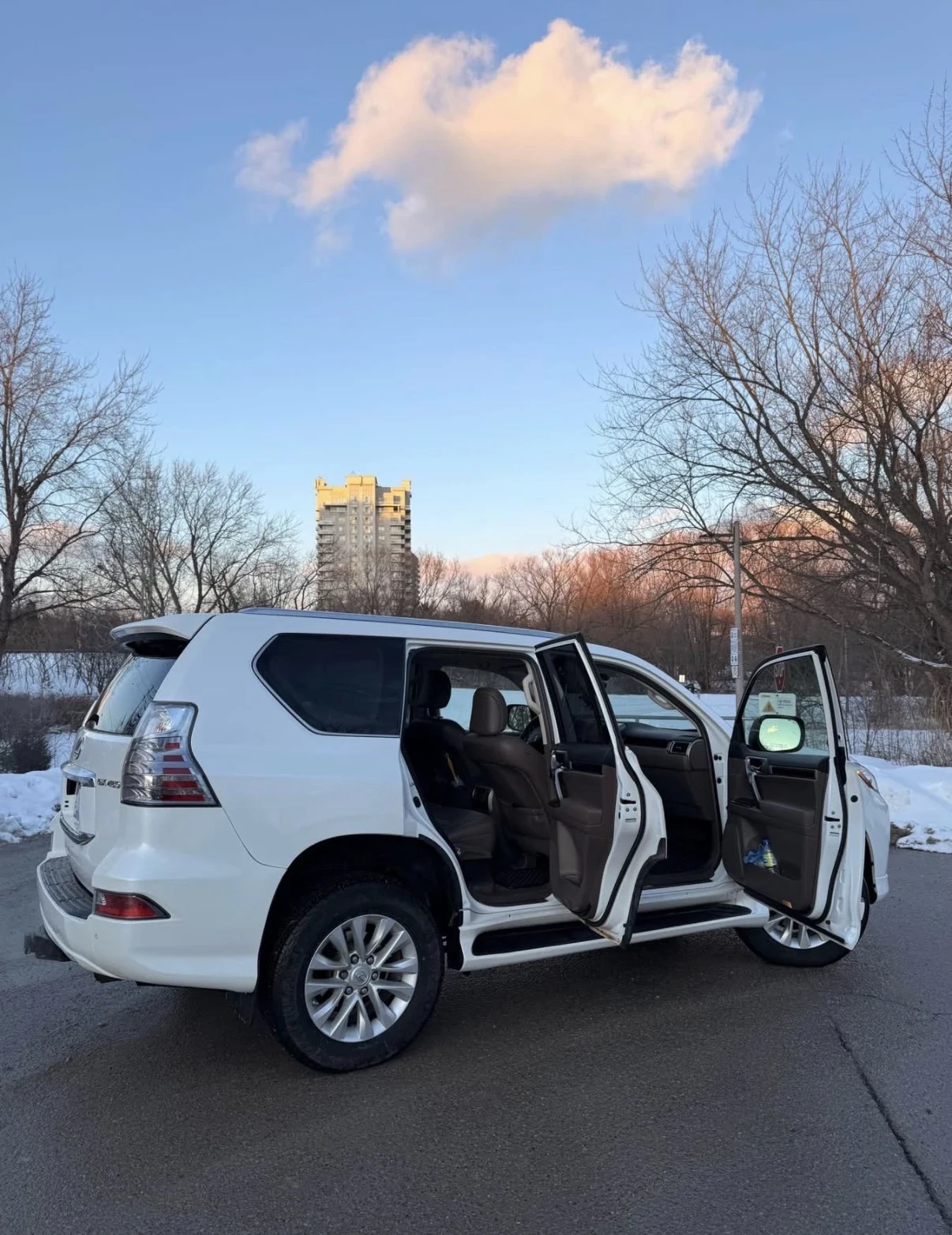 Lexus GX 460 PREMIUM * * CLEAN CARFAX * * АВТО КРЕДИТ * *  - изображение 4