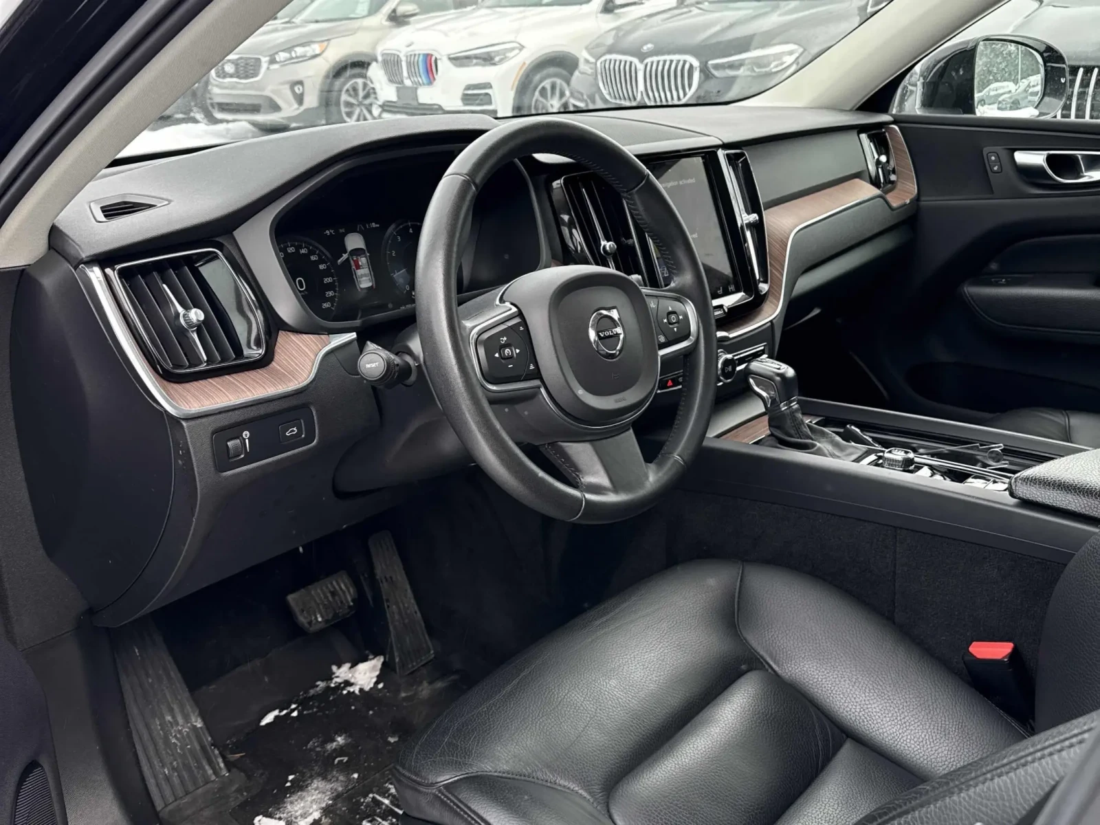 Volvo XC60 Momentum * * CARFAX * * АВТО КРЕДИТ * * , снимка 7 - Автомобили и джипове - 54178079