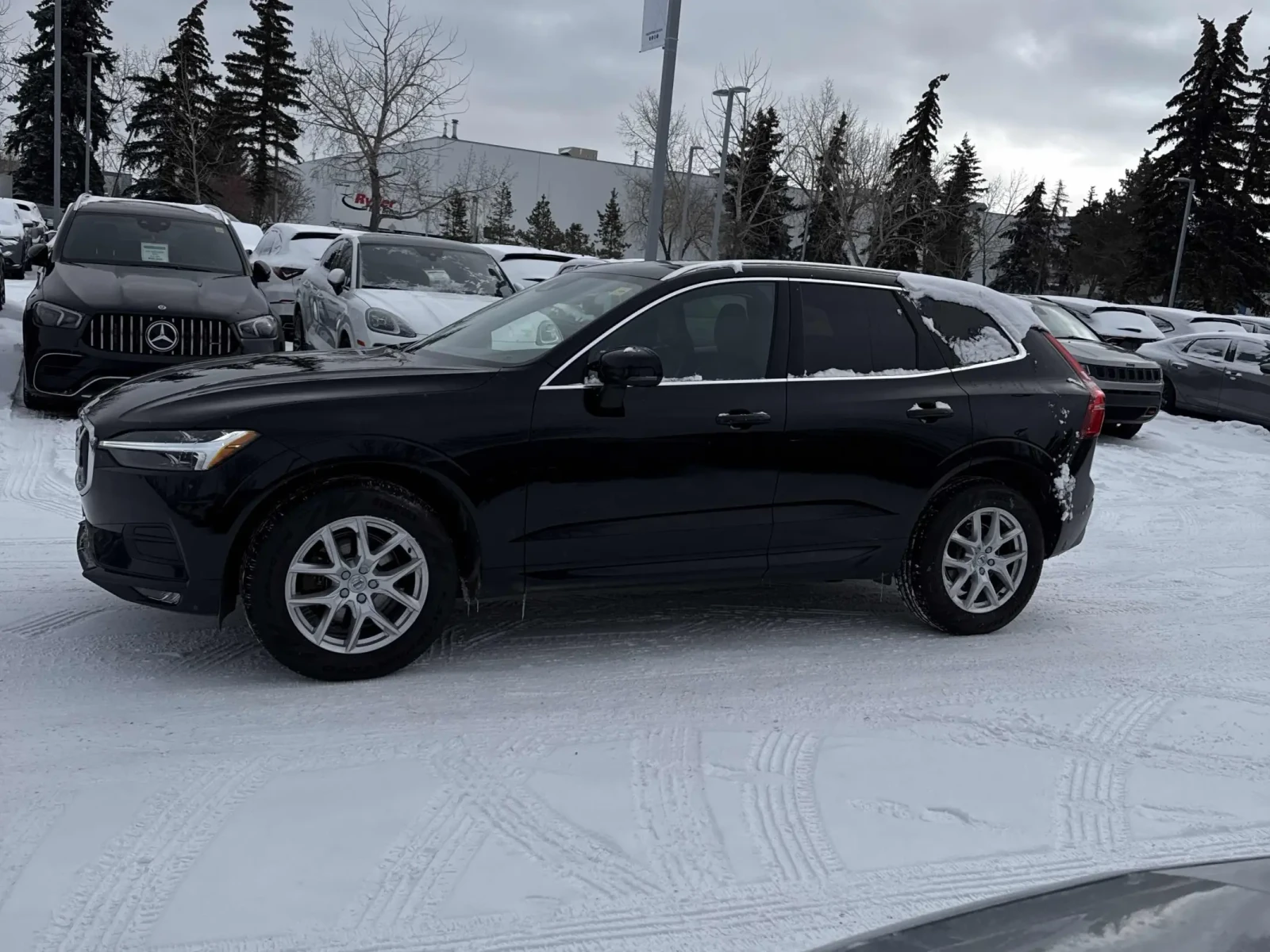 Volvo XC60 Momentum * * CARFAX * * АВТО КРЕДИТ * * , снимка 3 - Автомобили и джипове - 54178079