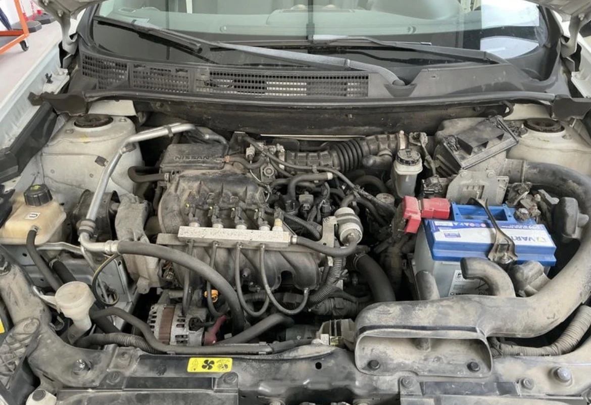 Nissan Qashqai 1.6 gaz, снимка 10 - Автомобили и джипове - 54284882