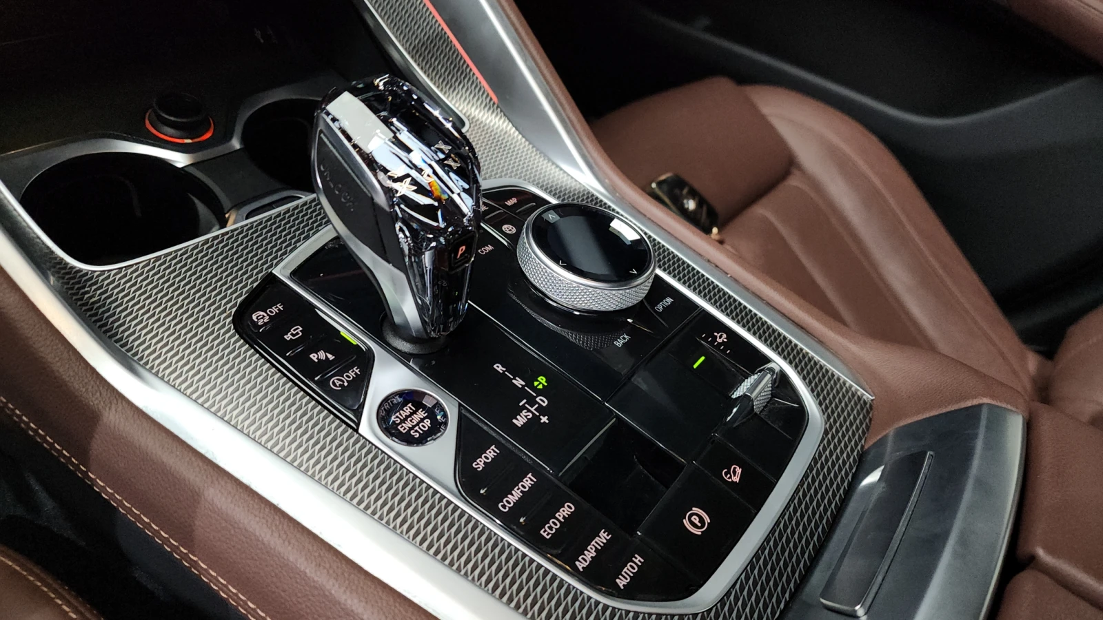 BMW X6 M-PK* LASER* ОБДУХ* 360* DISTRONIK* SOFT-CLOSE* HE, снимка 15 - Автомобили и джипове - 54818712