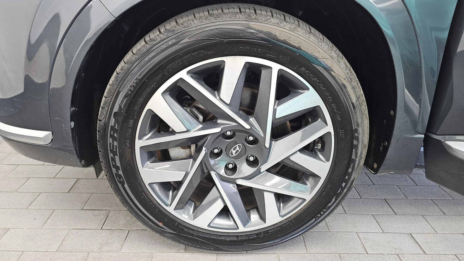 Hyundai Santa fe 2.5T* CALLIGRAPHY* DISTRONIC* HEAD UP* ОБДУХВАНЕ, снимка 5 - Автомобили и джипове - 55234650