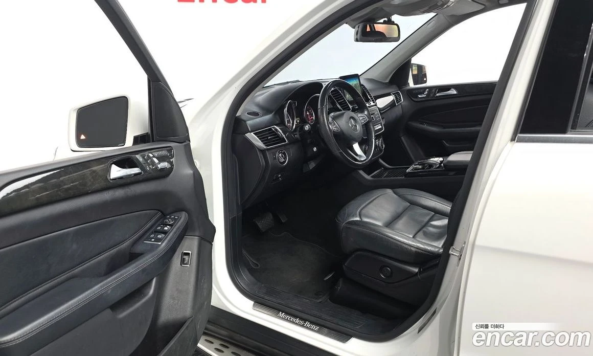 Mercedes-Benz GLE GLE250 d 4MATIC, снимка 10 - Автомобили и джипове - 56117344