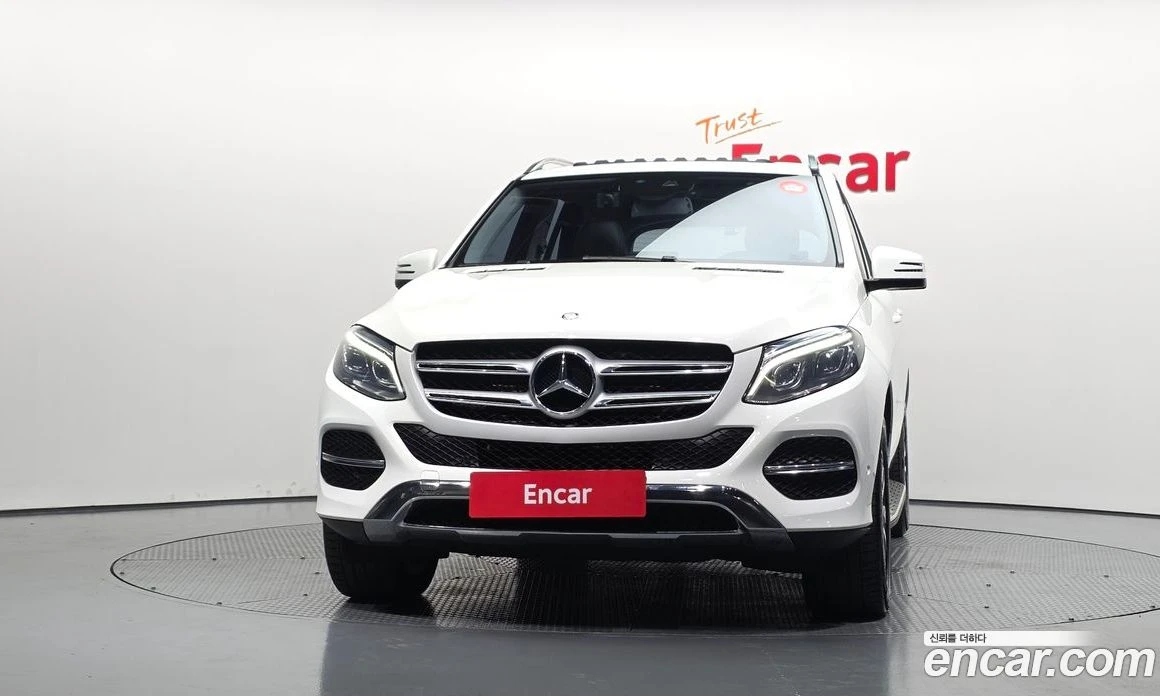 Mercedes-Benz GLE GLE250 d 4MATIC, снимка 3 - Автомобили и джипове - 56117344