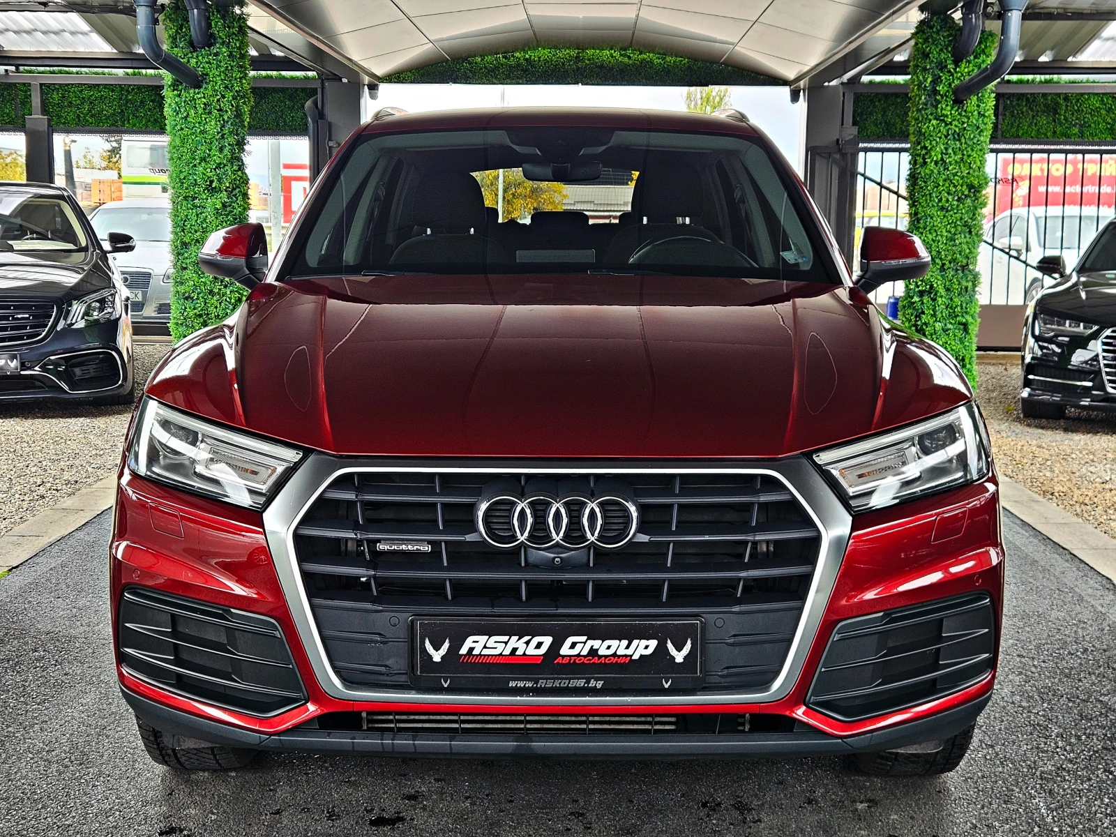 Audi Q5 2.0TFSI/САМОПАРКИРАНЕ/360CAMERA/ПОДГРЕВ/AMBIENT, снимка 2 - Автомобили и джипове - 56695599