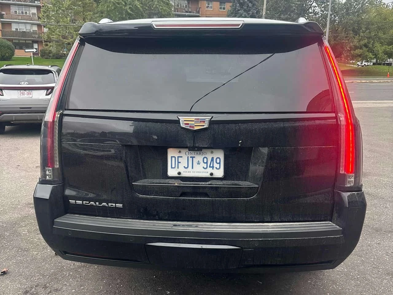 Cadillac Escalade * Luxury * CARFAX * ЦЕНА ДО БГ, снимка 17 - Автомобили и джипове - 56741176