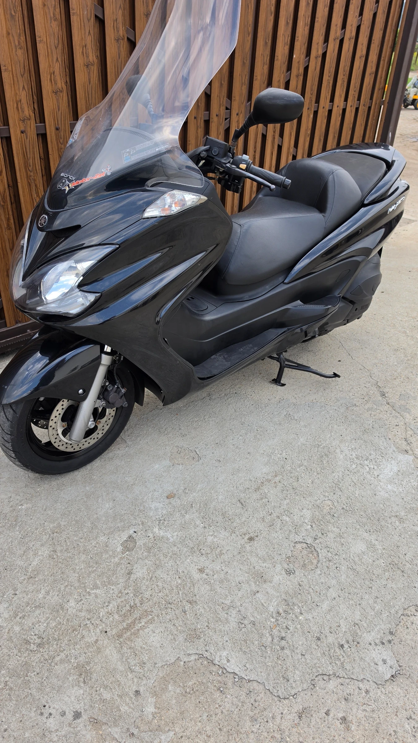 Yamaha Majesty 400 i