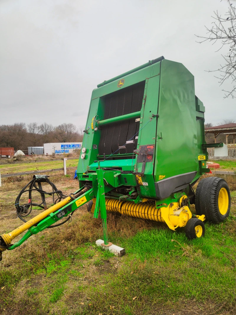 Балировачка John Deere 592, снимка 1 - Селскостопанска техника - 41462915