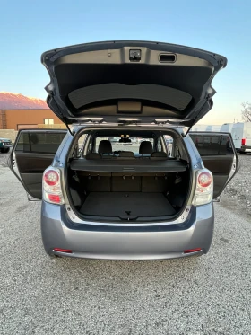 Toyota Verso 2.2 D4D AUTOMAT, снимка 8