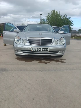 Mercedes-Benz E 320, снимка 1