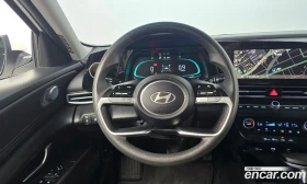 Hyundai Elantra 1.6 Smart, снимка 13