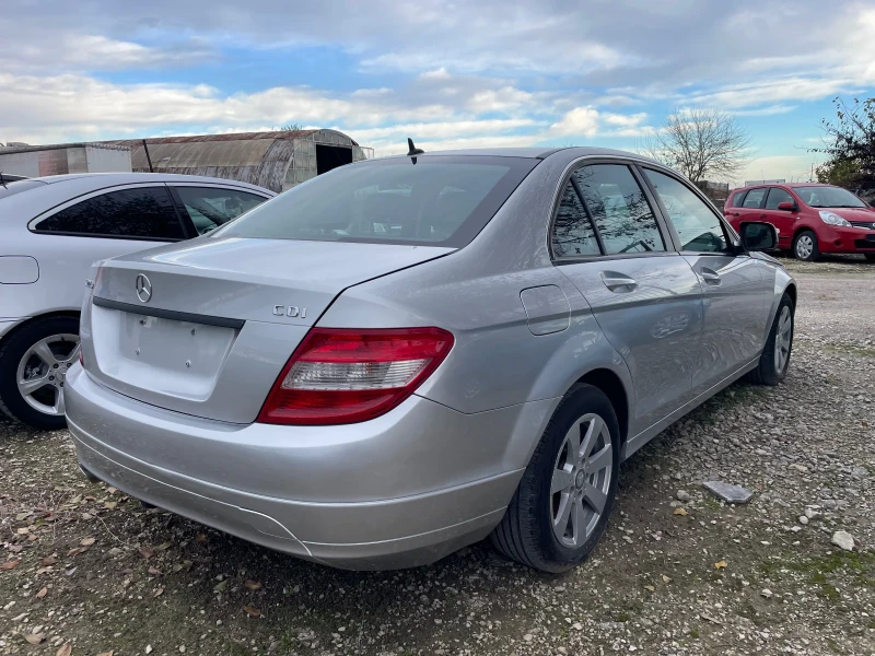 Mercedes-Benz C 220 CDi АВТОМАТИК, снимка 15 - Автомобили и джипове - 49068723