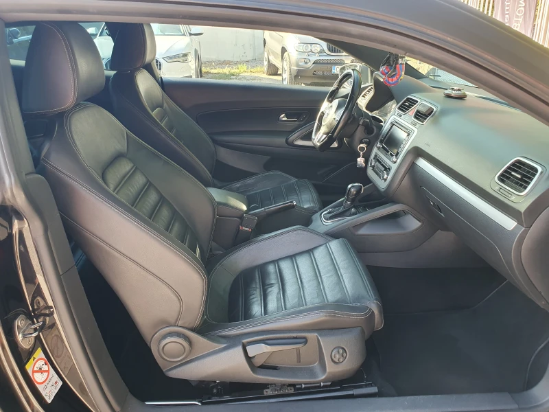 VW Scirocco 2.0/170ks, снимка 14 - Автомобили и джипове - 51131523