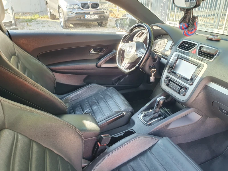 VW Scirocco 2.0/170ks, снимка 15 - Автомобили и джипове - 51131523