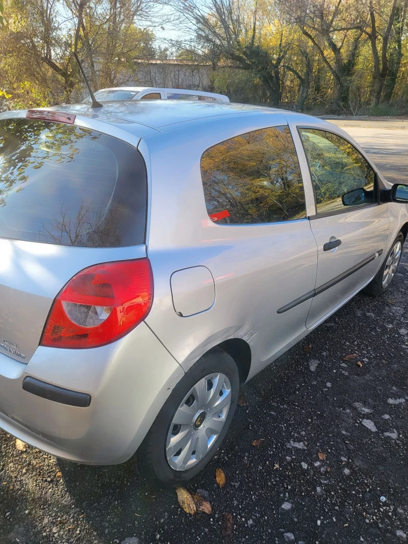 Renault Clio, снимка 7 - Автомобили и джипове - 52387240
