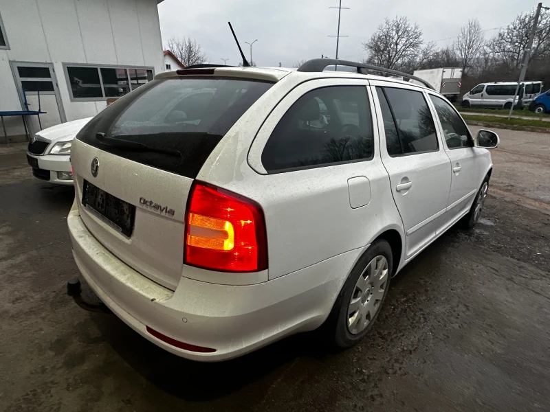Skoda Octavia 1.6TDi DSG, снимка 4 - Автомобили и джипове - 52881993