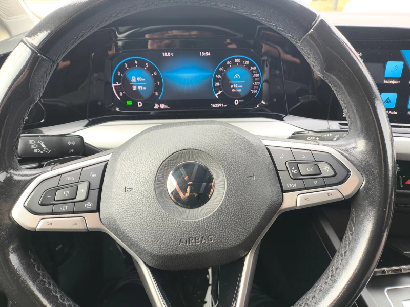 VW Golf 1.5CNG, снимка 8 - Автомобили и джипове - 53221287