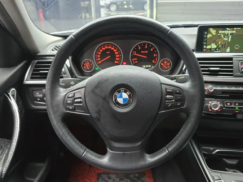 BMW 320 d, снимка 12 - Автомобили и джипове - 54592566