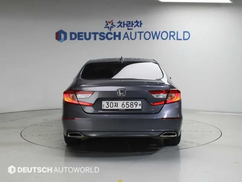Honda Accord 2.0 Turbo Sports, снимка 4 - Автомобили и джипове - 55882347
