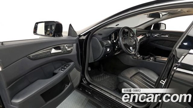 Mercedes-Benz CLS 250 | TOP SERVICE, снимка 10 - Автомобили и джипове - 56013774