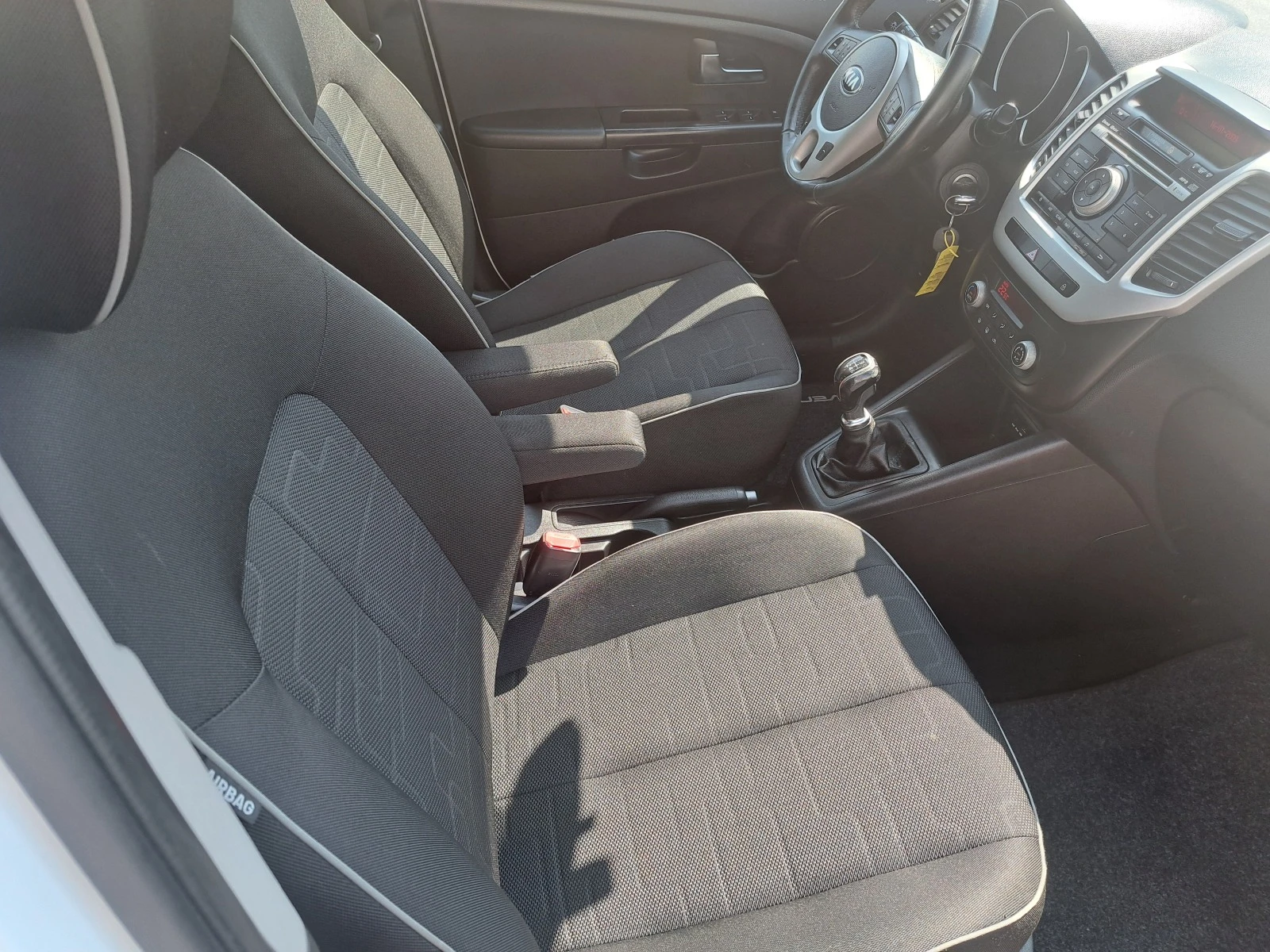 Kia Venga 1.6CRDI-EU6-6ск.-FACE LIFT | Mobile.bg — изображение 12