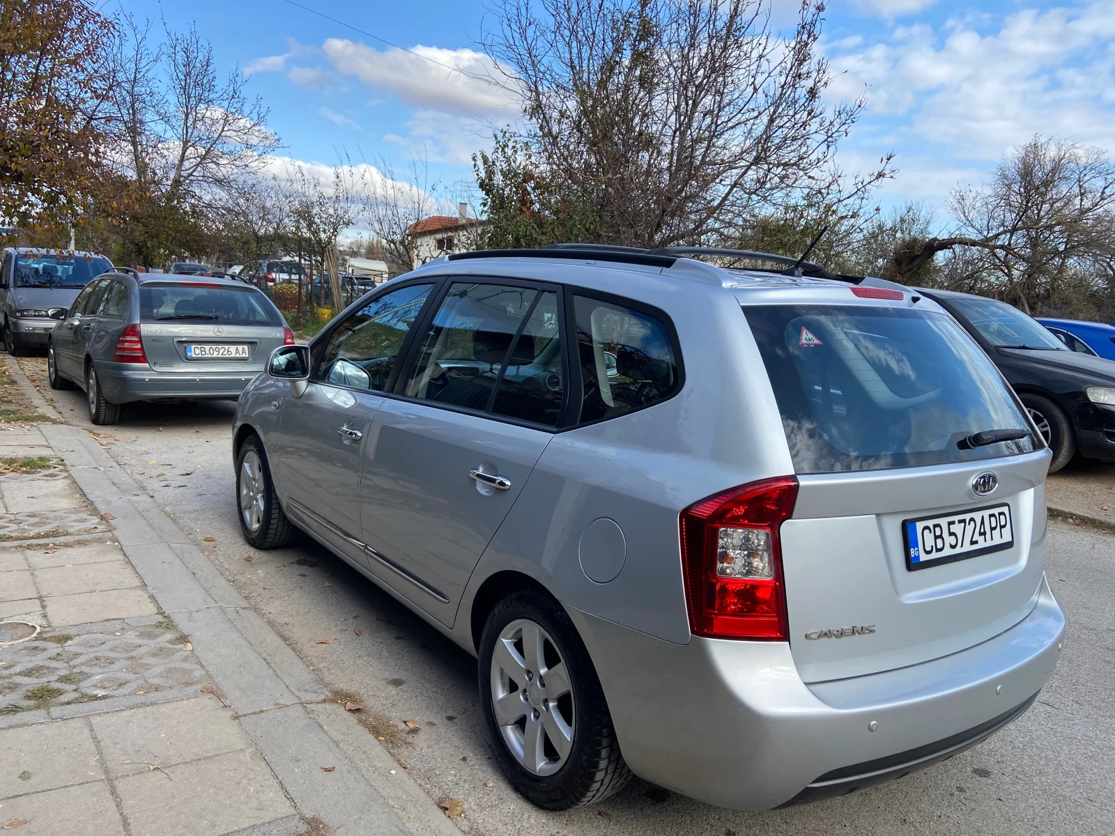 Kia Carens 2.0i GAZ 7mestna - изображение 4