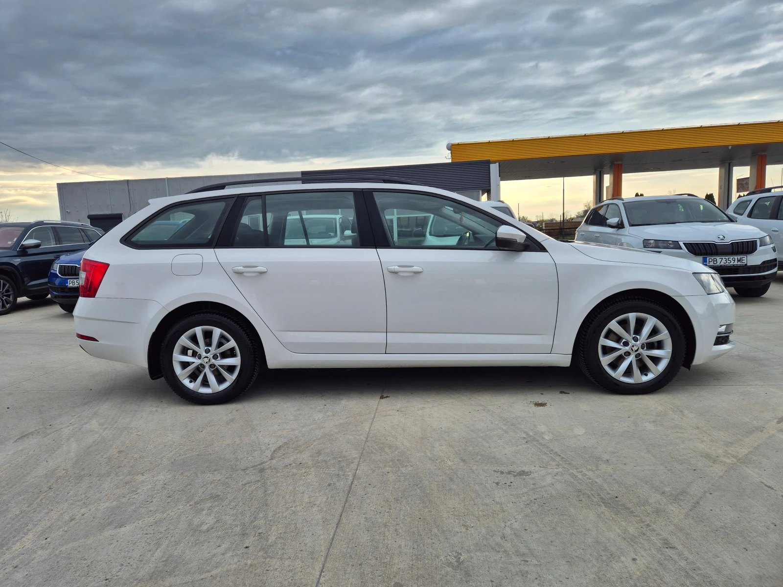 Skoda Octavia -2.0 TDI-М/T-150kc - изображение 6