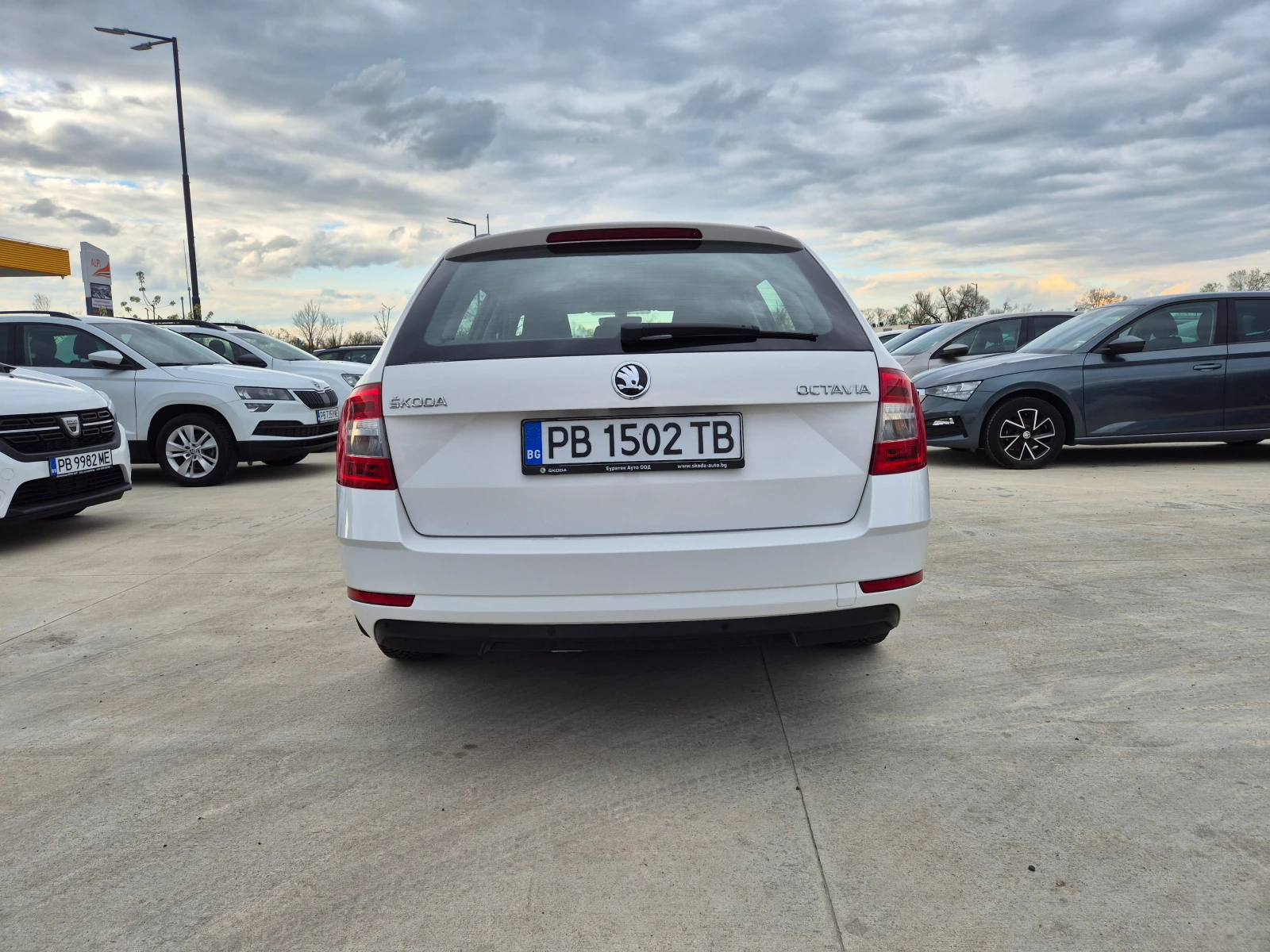 Skoda Octavia -2.0 TDI-М/T-150kc - изображение 4
