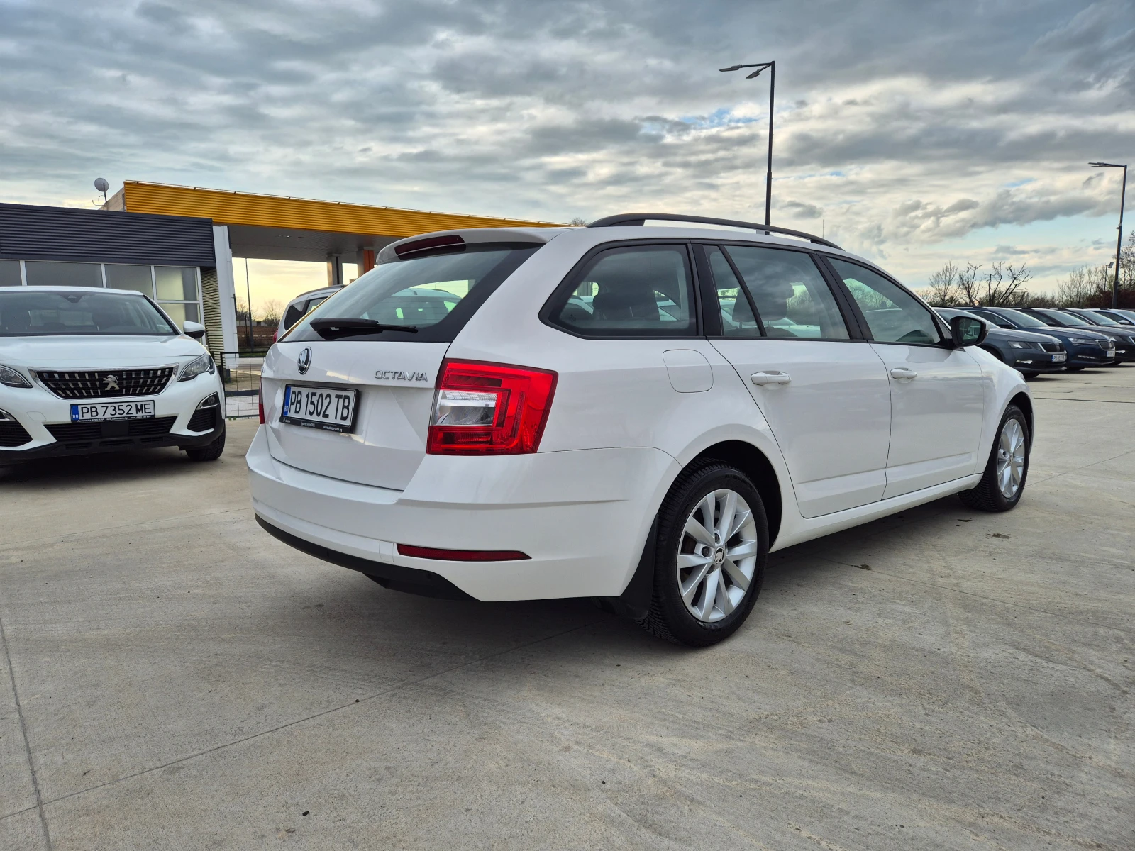 Skoda Octavia -2.0 TDI-М/T-150kc - изображение 5
