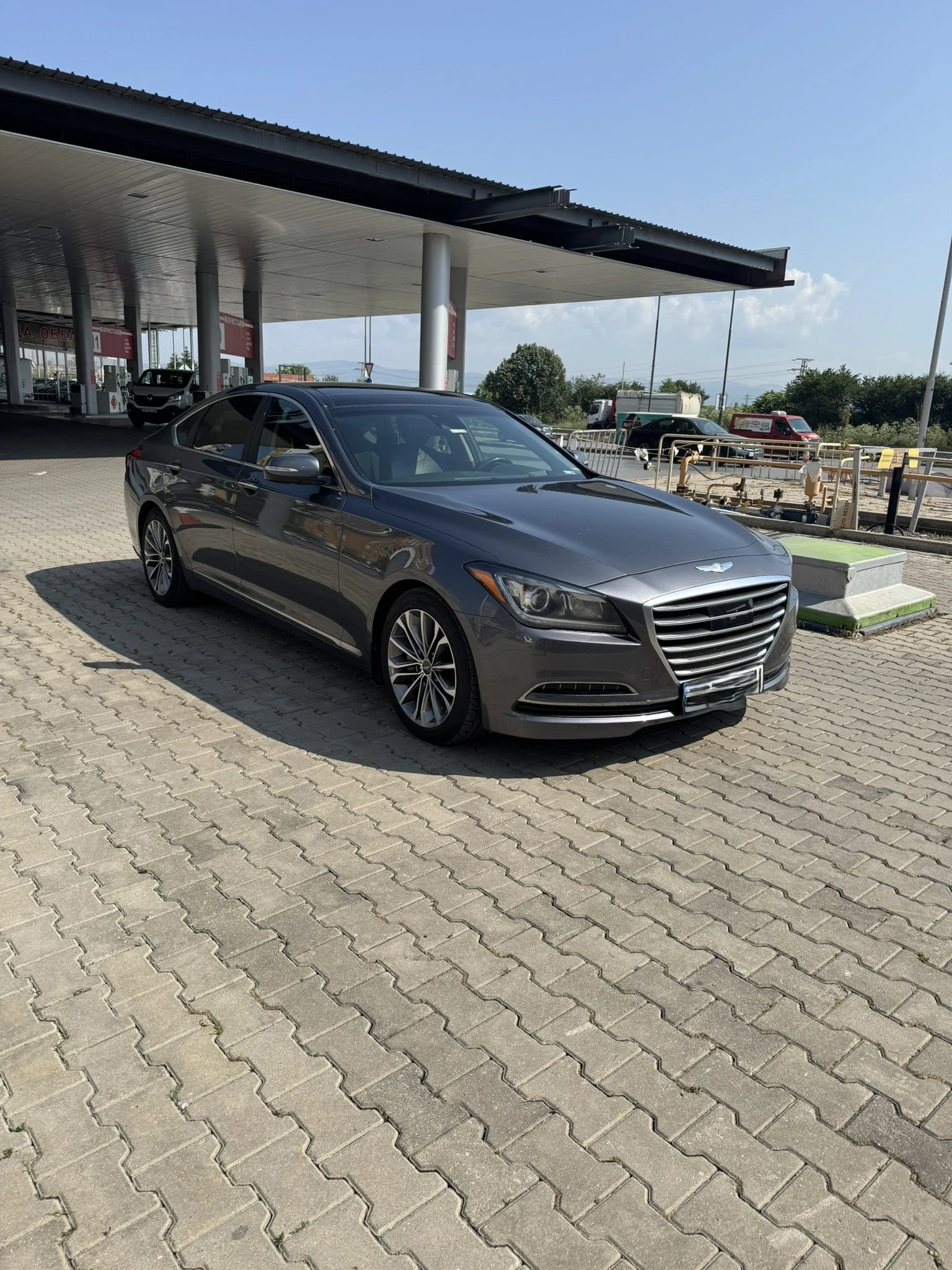 Hyundai Genesis  - изображение 2