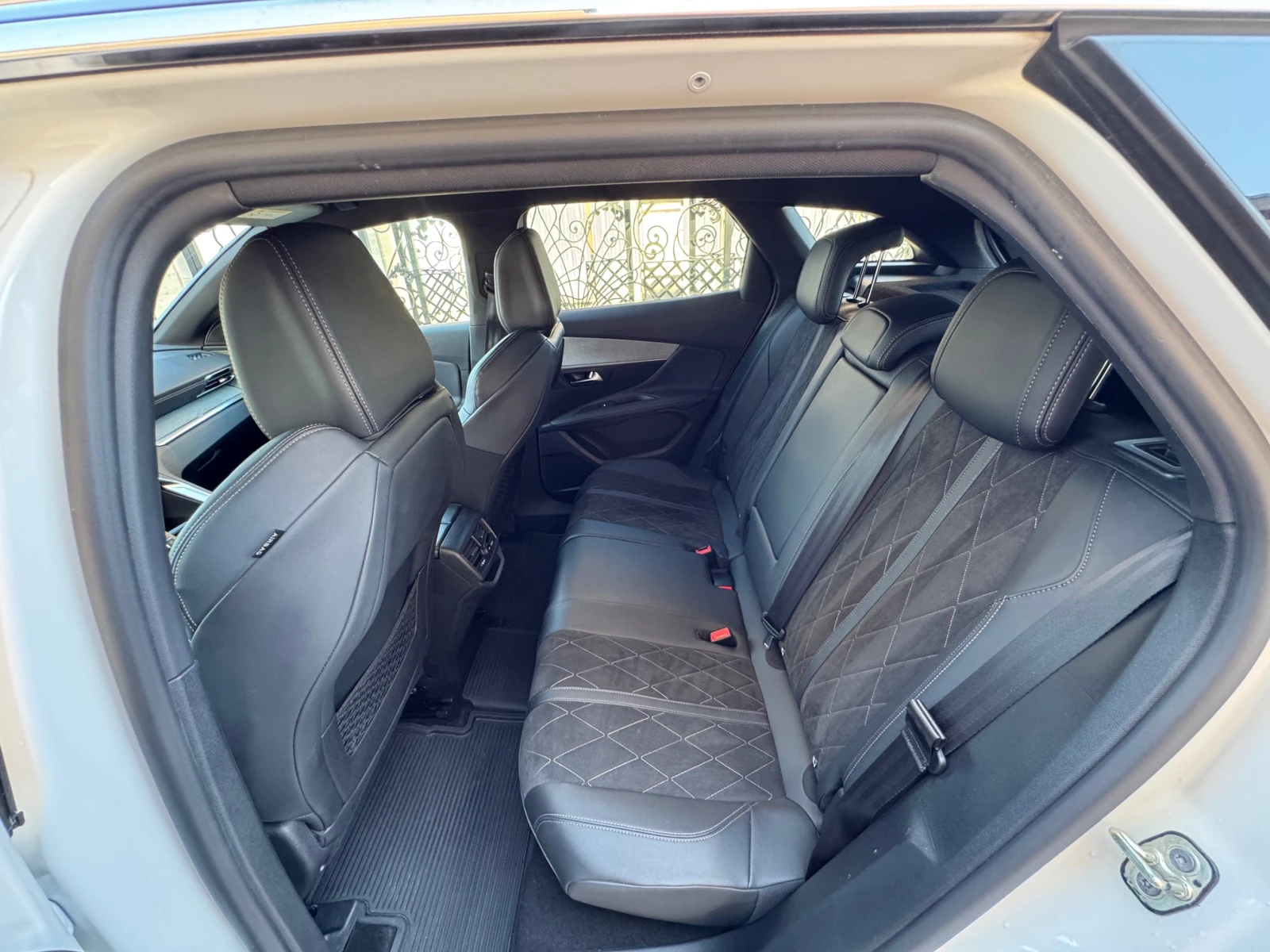 Peugeot 3008 2.0Hdi - изображение 6