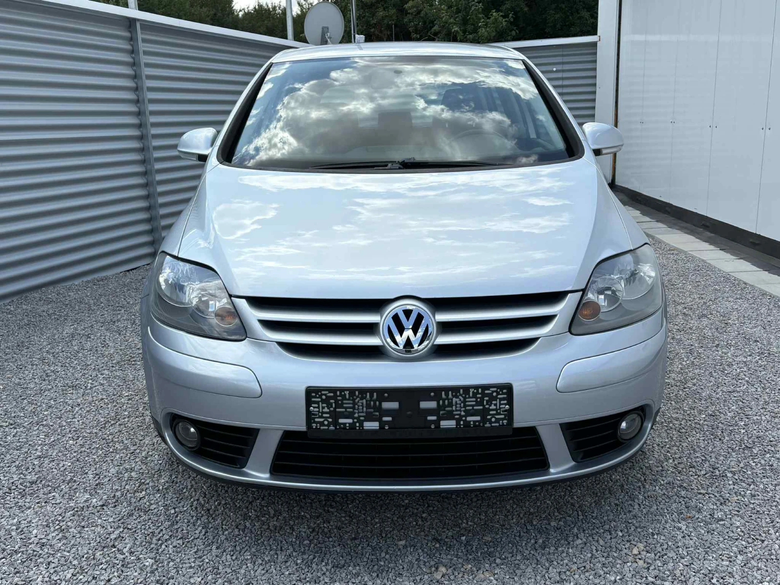 VW Golf Plus 1, 9-TDI-NAVI-Климатроник - изображение 2
