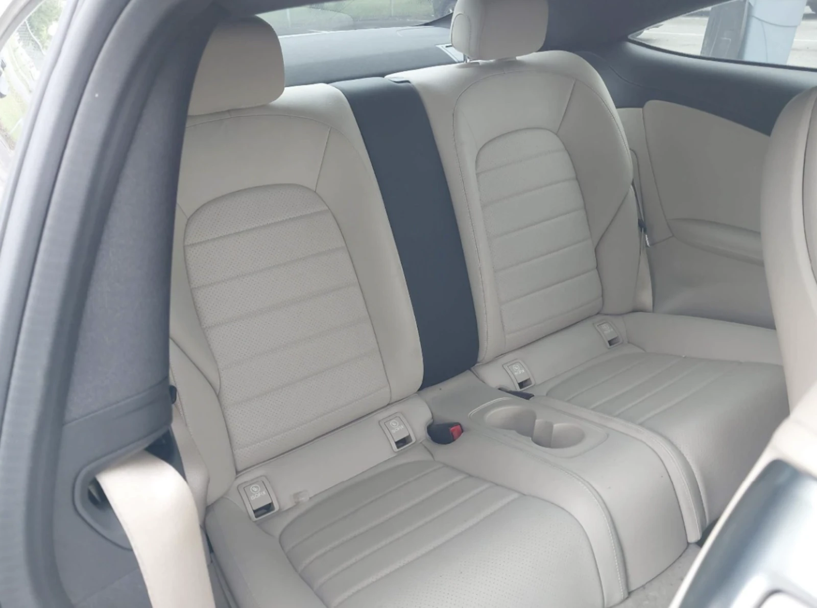 Mercedes-Benz C 300  - изображение 8