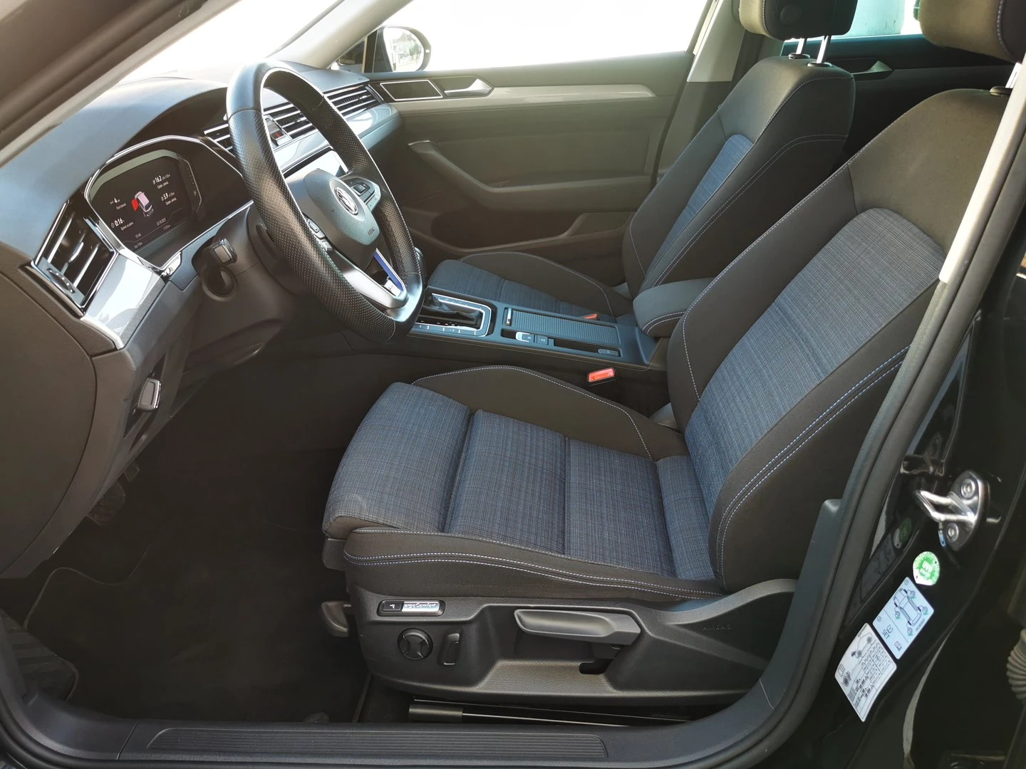 VW Passat VW Passat Var GTE Plug-In-Hybrid 1.4 TSI | Mobile.bg — изображение 6
