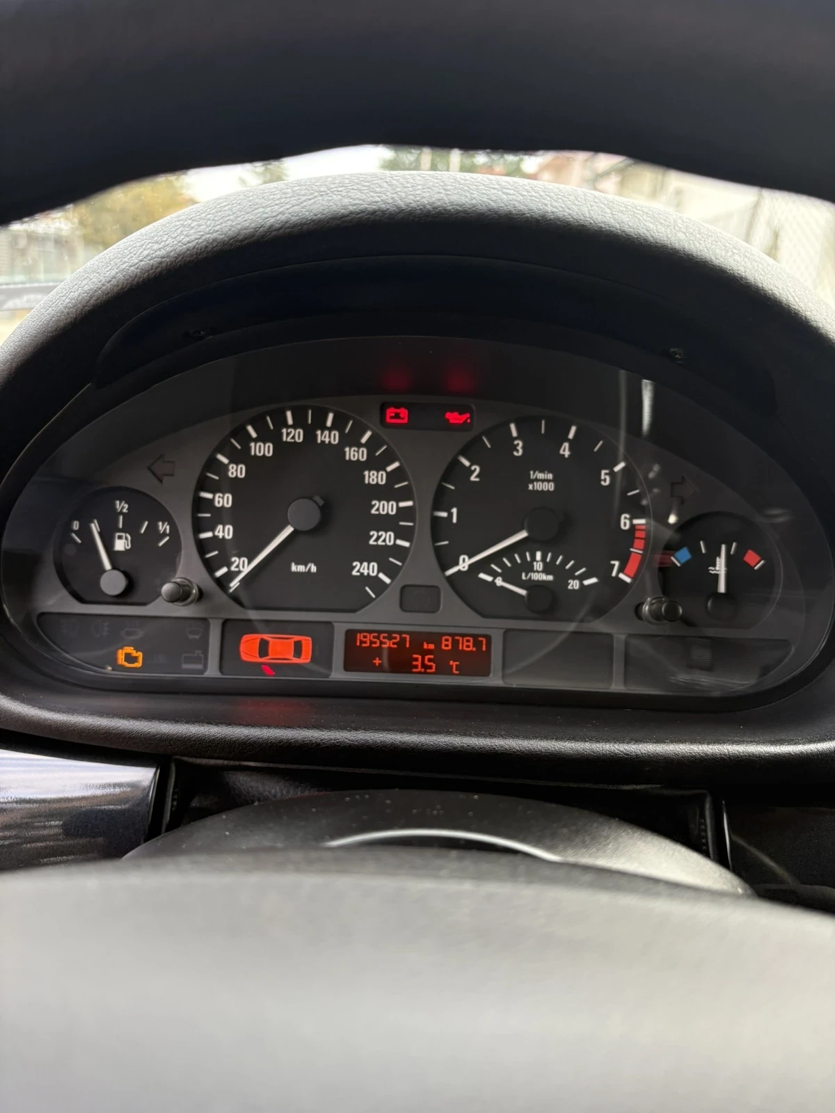 BMW 318 118, снимка 11 - Автомобили и джипове - 53880031