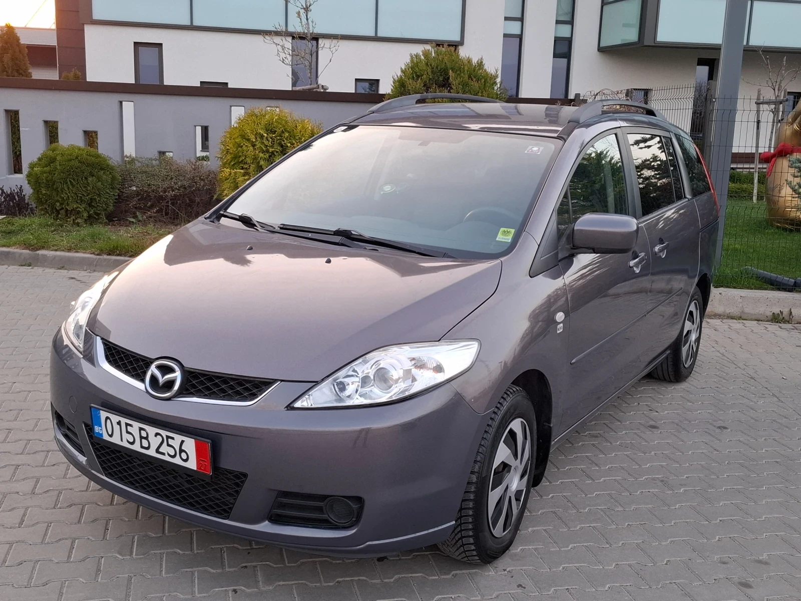 Mazda 5 1.8i* (116 кс)* FACELIFT* 7-MEСТЕН* НОВ ВНОС* * , снимка 2 - Автомобили и джипове - 54196069
