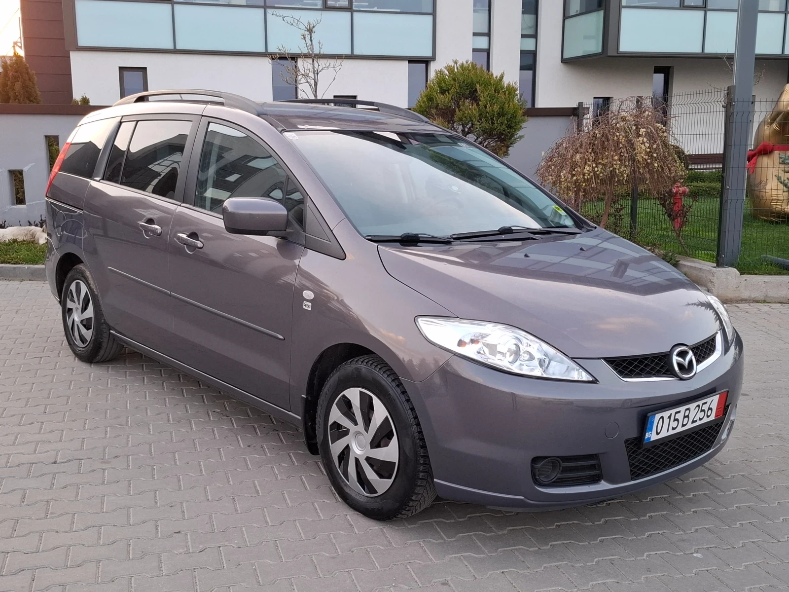 Mazda 5 1.8i* (116 кс)* FACELIFT* 7-MEСТЕН* НОВ ВНОС* * , снимка 11 - Автомобили и джипове - 54196069