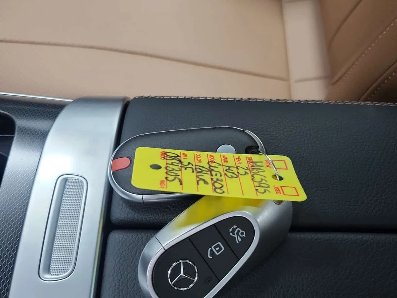 Mercedes-Benz CLE 300 * CARFAX * �������� * 2 ����� * 360 ������ *  | Mobile.bg � ����������� 8