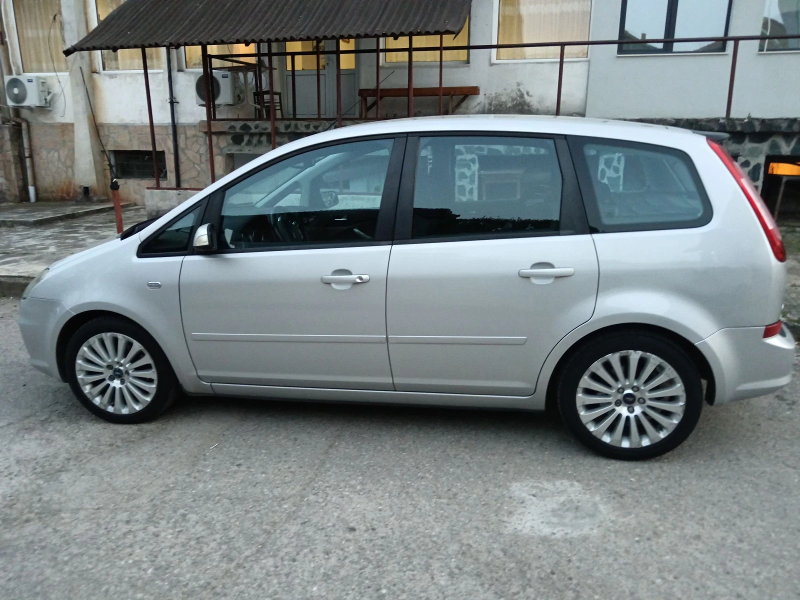 Ford C-max Титаниум, снимка 2 - Автомобили и джипове - 54481570