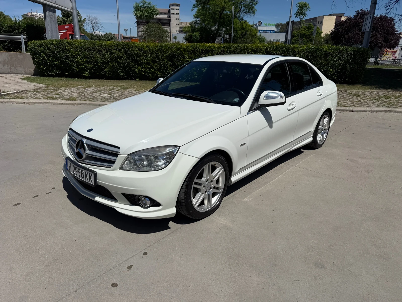 Mercedes-Benz C 200 AMG Line, снимка 3 - Автомобили и джипове - 54551866