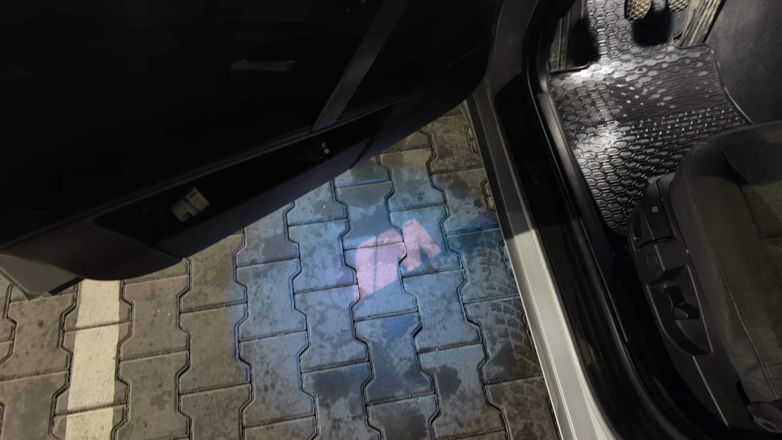 BMW 520, снимка 11 - Автомобили и джипове - 54623811