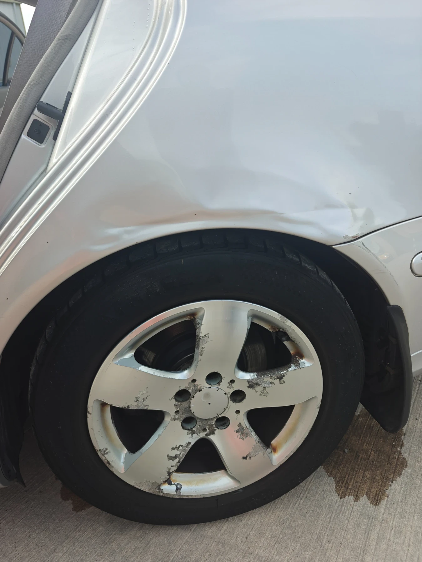 Mercedes-Benz E 320, снимка 2 - Автомобили и джипове - 54854280