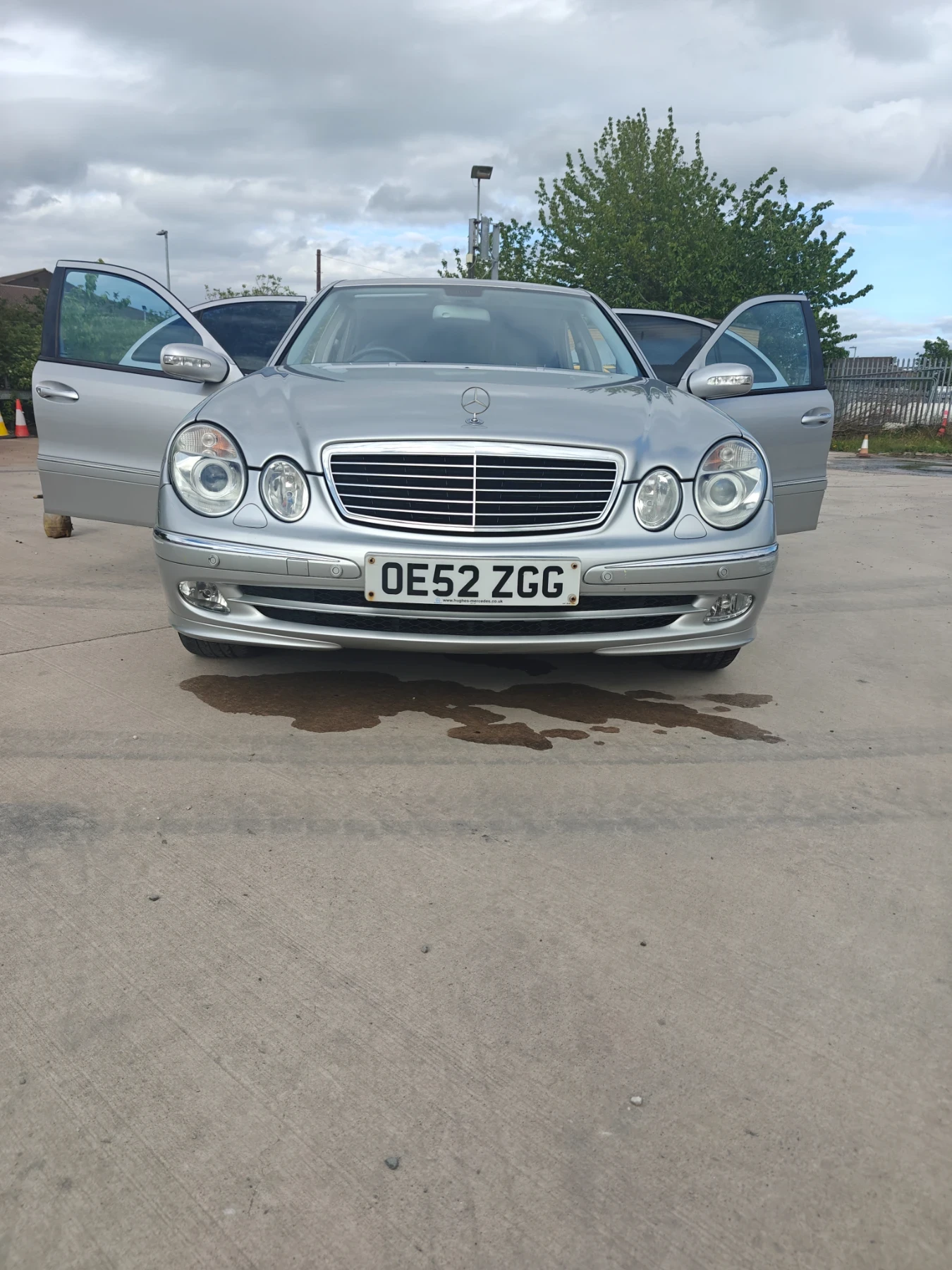 Mercedes-Benz E 320