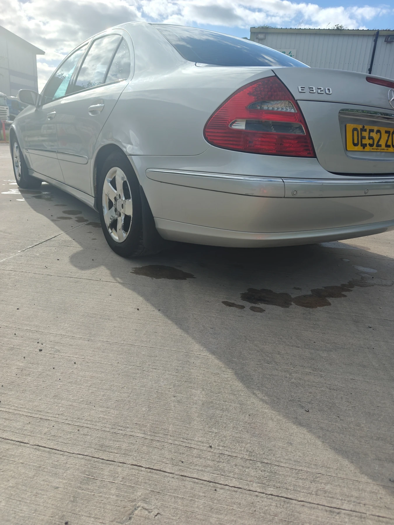 Mercedes-Benz E 320, снимка 5 - Автомобили и джипове - 54854280
