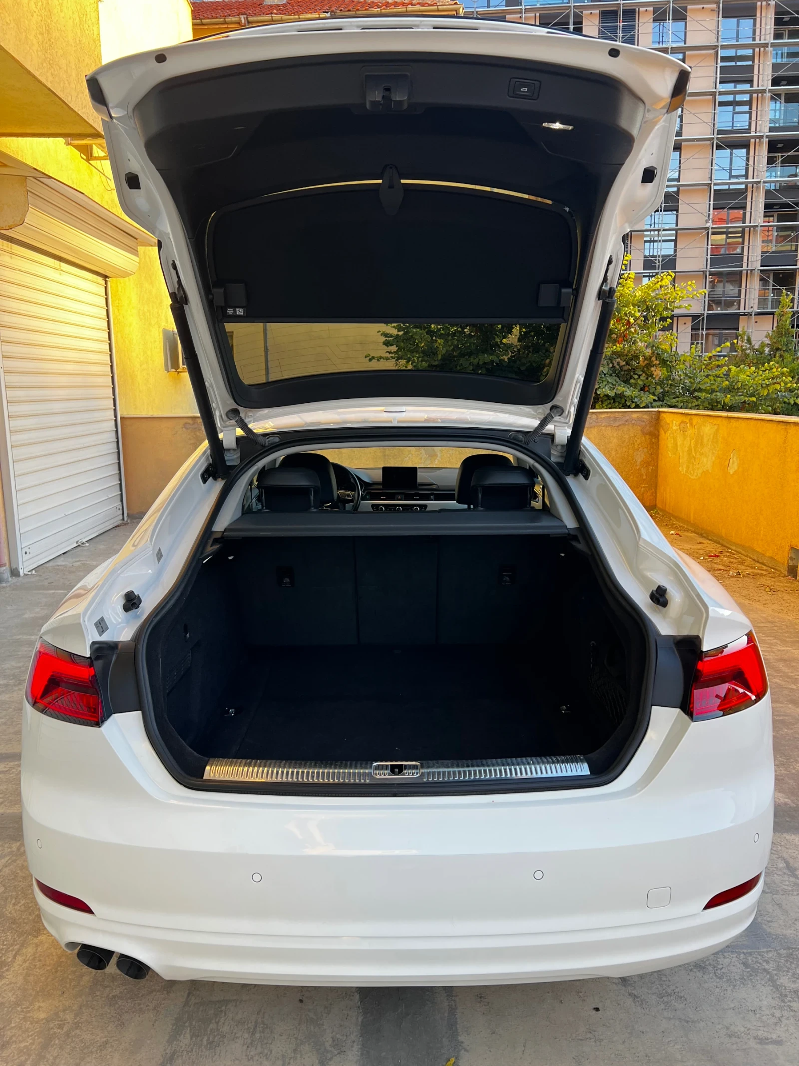 Audi A5 2.0TDI Sportback, снимка 11 - Автомобили и джипове - 54917690